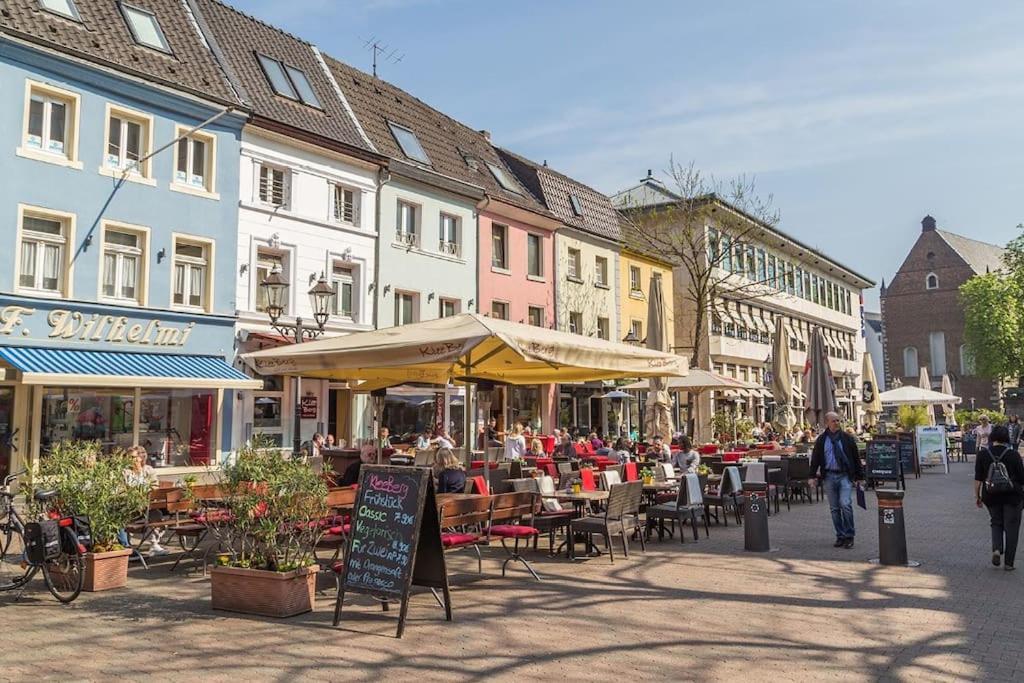 3 Og Direkt An Der Laga 2026 - Gemuetliche Stadtwohnung Am Neusser Markt! Esterno foto